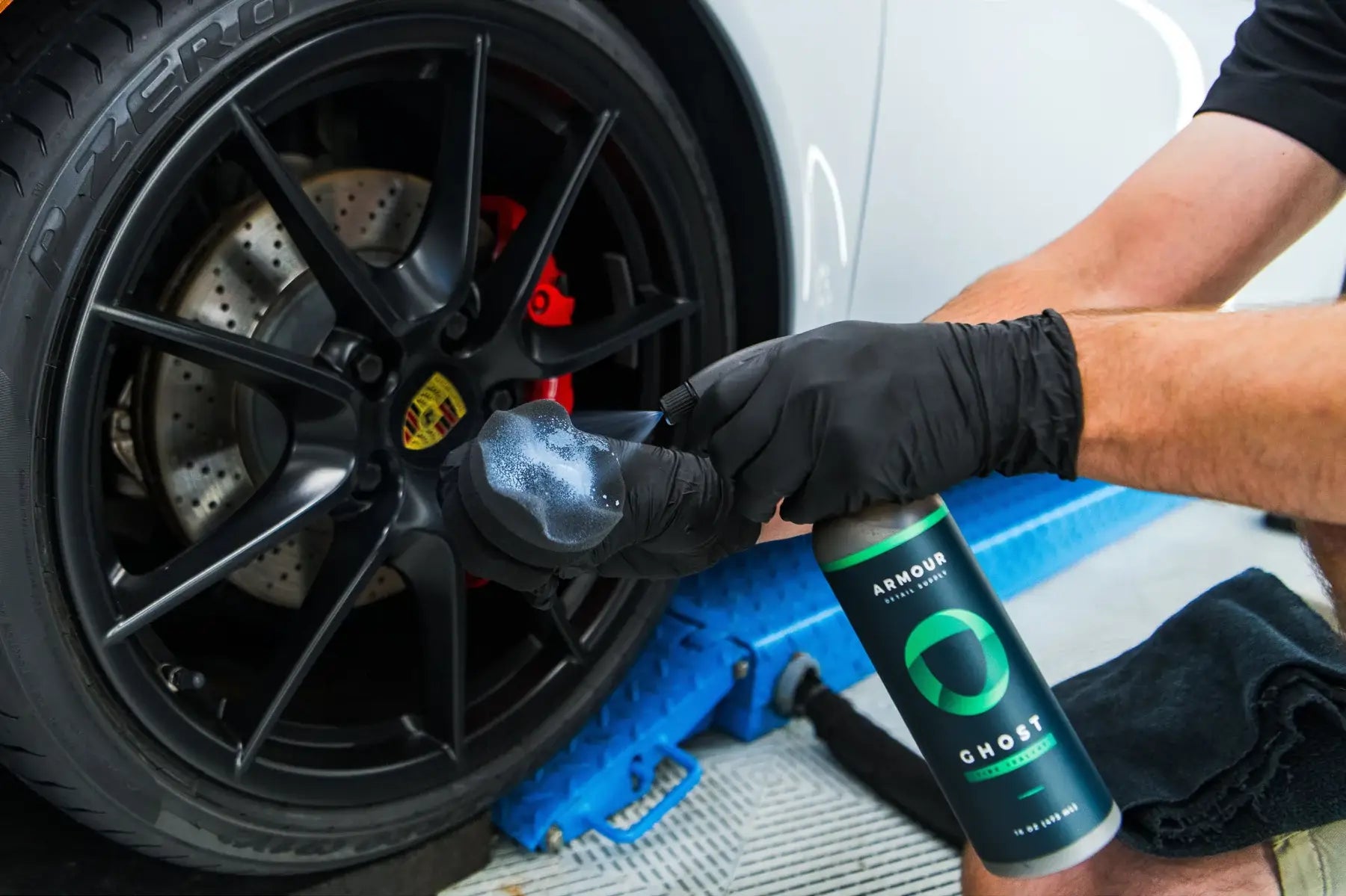 タイヤコーティングのおすすめ製品|水性タイプの効果と施工方法を解説