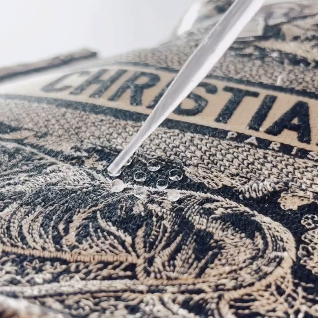 Fabric & Upholstery Protector|ファブリックコーティング