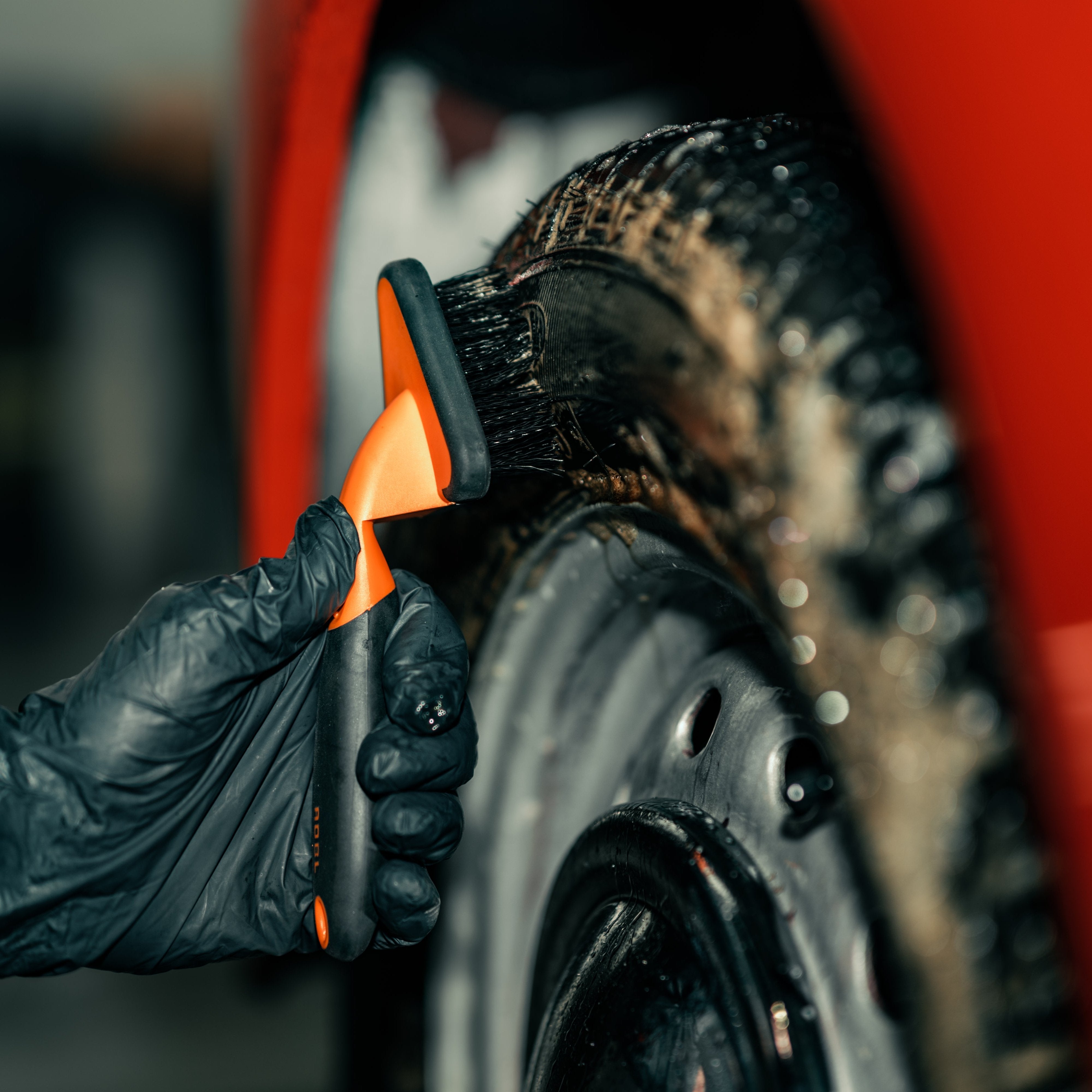 TIRE BRUSH|タイヤブラシ