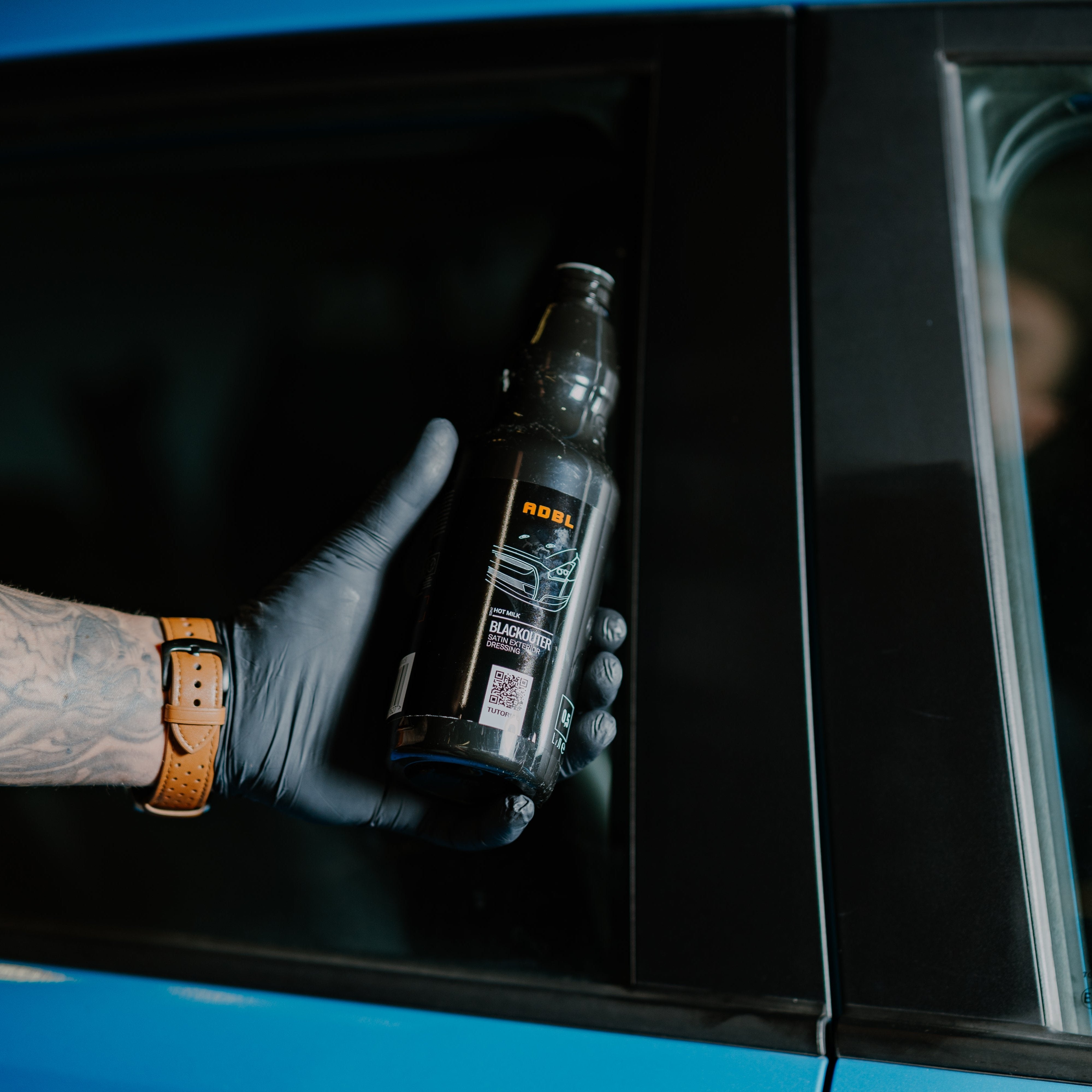 Blackouter|未塗装樹脂艶出し剤(高耐久 水性タイプ)