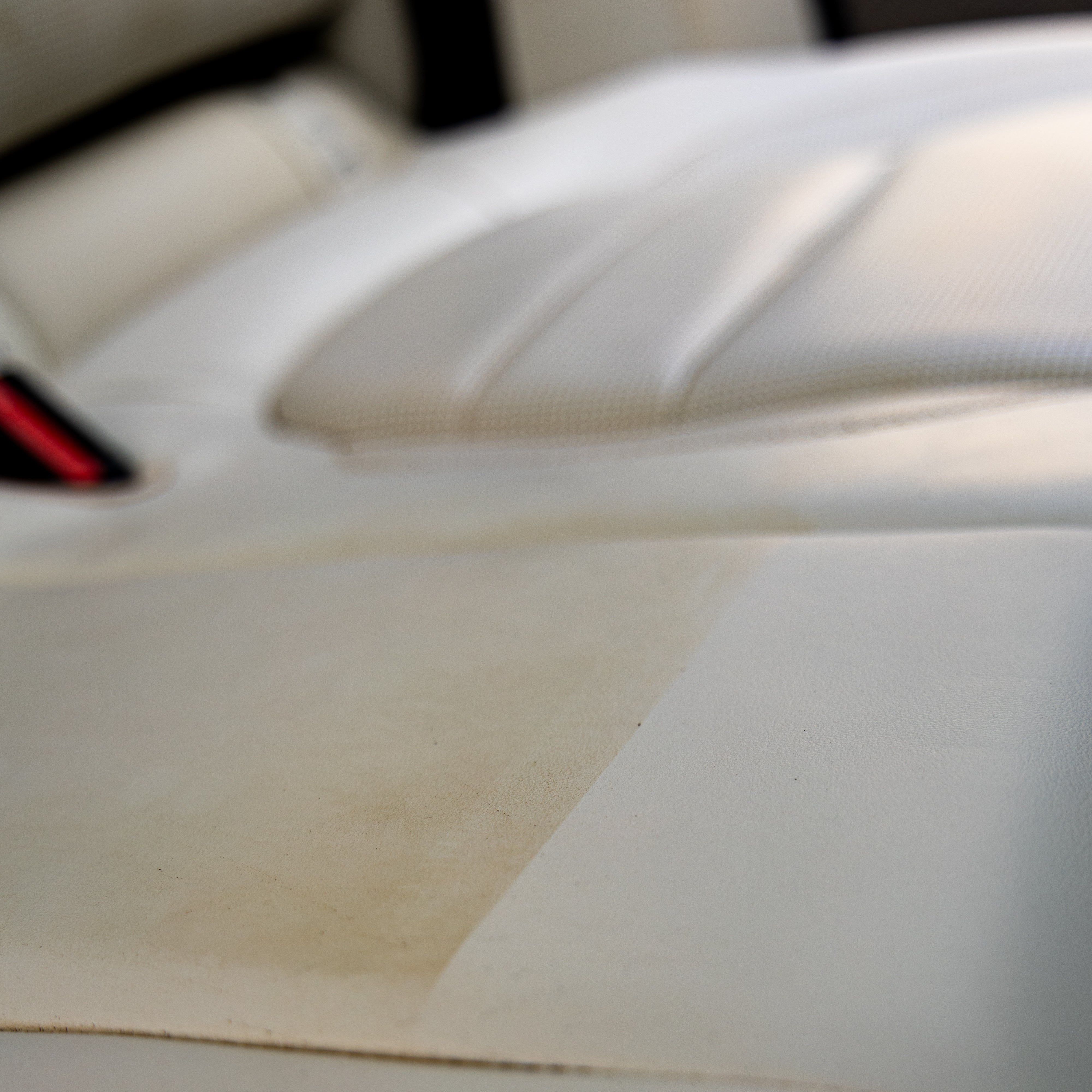 L2 Foaming Leather Cleaner | レザークリーナー(除菌・脱臭)