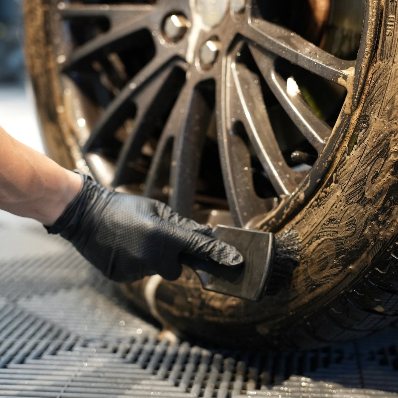 Tyre Brush｜タイヤブラシ