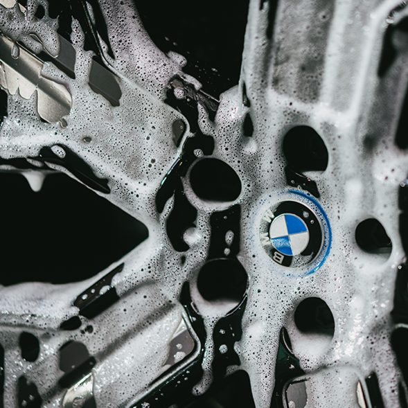 Wheel & Tire Cleaner｜ホイール＆タイヤクリーナー