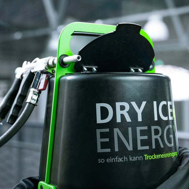 ドライアイス洗浄機｜Champ Neo（チャンプネオ）